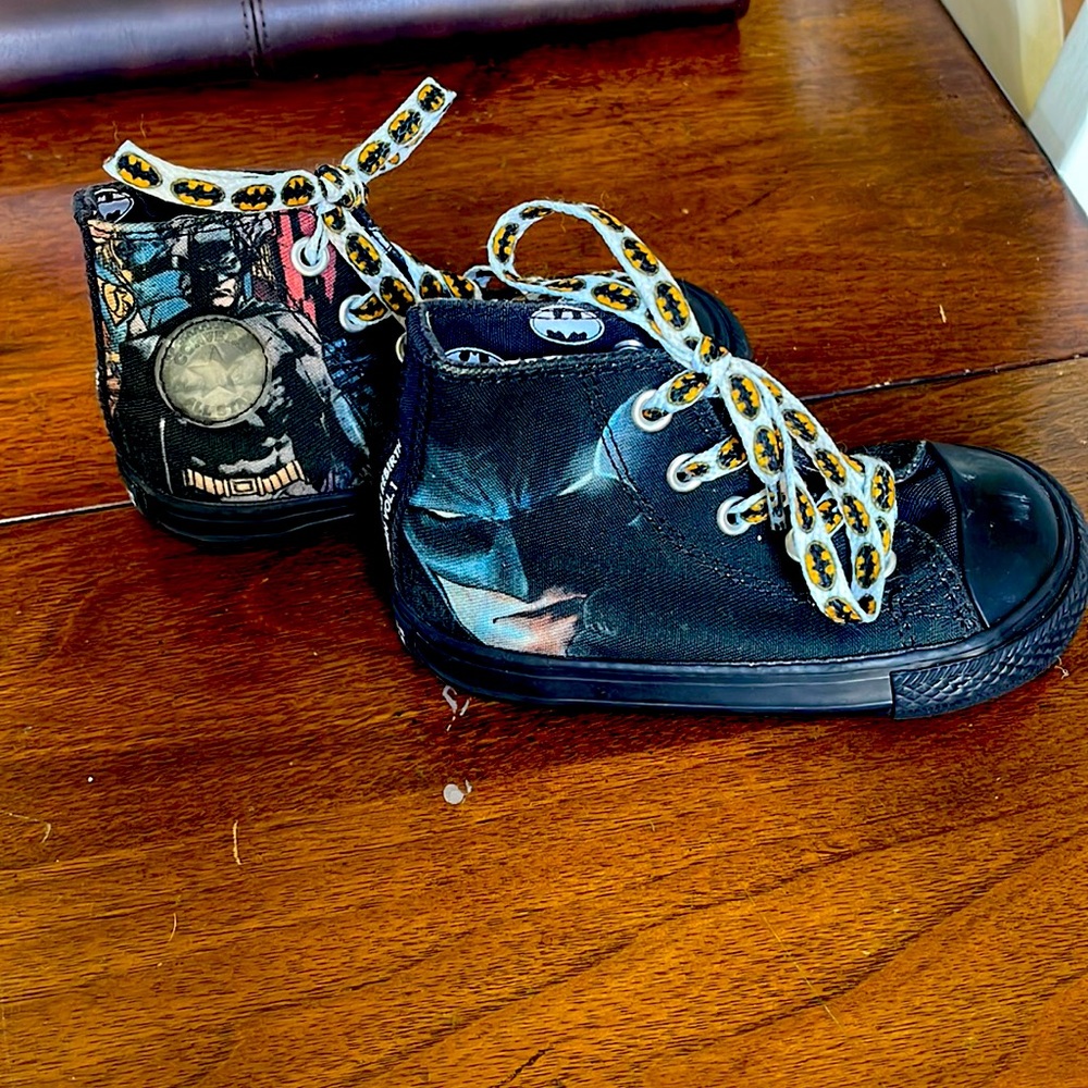 Converse Batman Toddler shoes size 6
